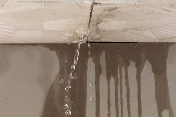 Professional Burst Pipe Cleanup technician working in Sunset, LA